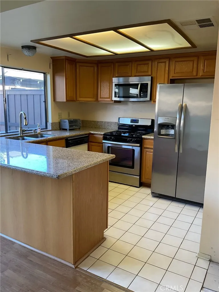 14456 Foothill 43, Sylmar, California 91342 home-pic-7